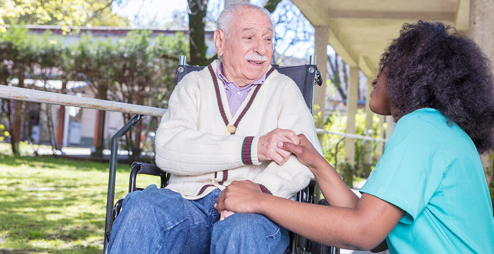 How to Communicate With Assisted Living Staff